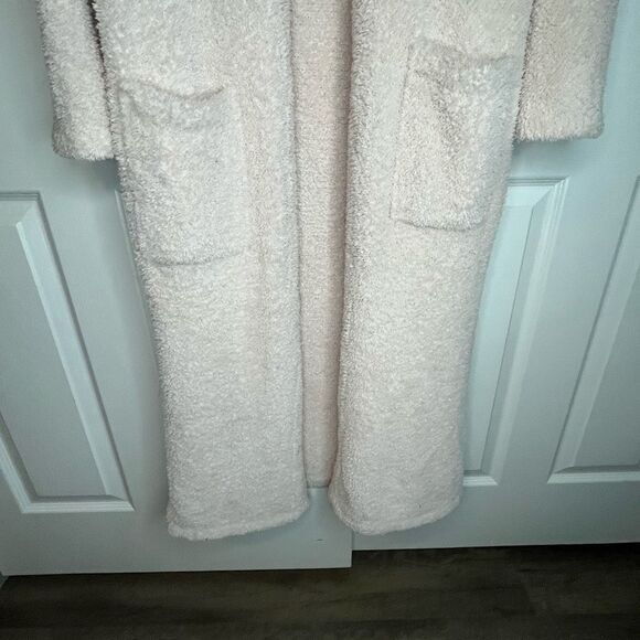 Barefoot Dreams Cozychic Plush Soft Robe with Pockets Size 2 - Measures as large - Picture 3 of 9